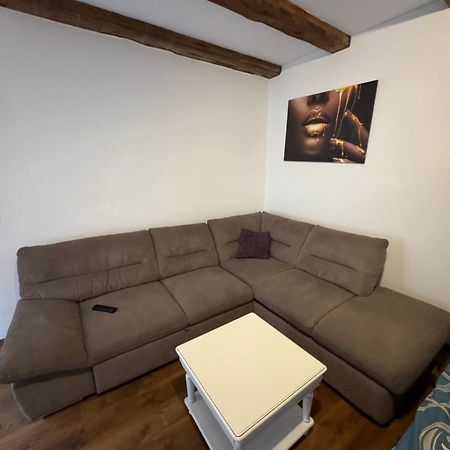 Apartamento Sunrise Castelului Braşov Exterior foto