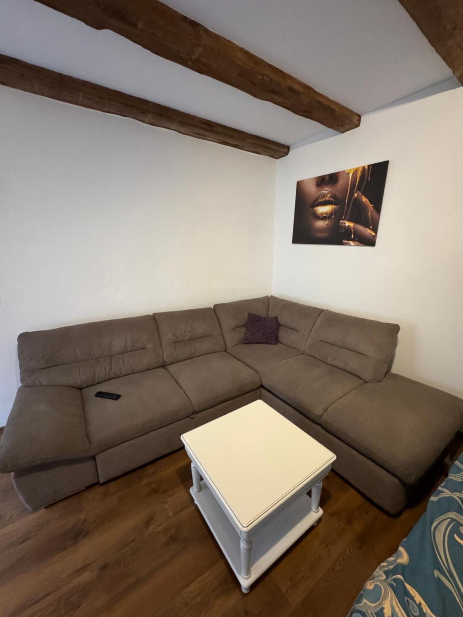 Apartamento Sunrise Castelului Braşov Exterior foto